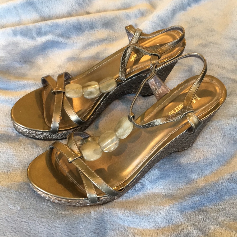 Madeline Stuart Wedges